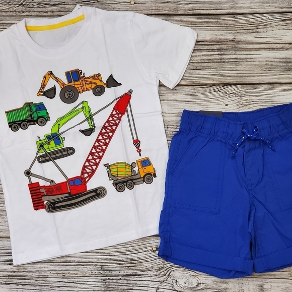 Vehicles T-Shirt and Shorts Set 4T NWT - Picture 1 of 8